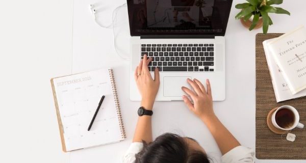 ホントに稼げる？フリーランスライターで成功する4つの方法を徹底解説！